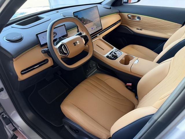 Geely Starray EM-i