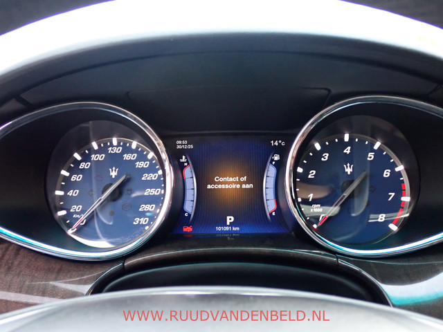 Maserati Quattroporte