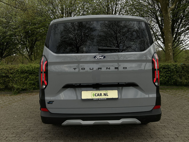 Ford Tourneo