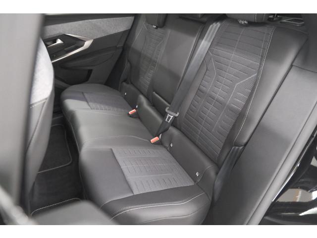 Peugeot E-3008