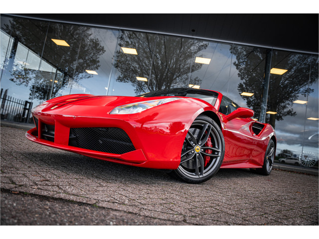 Ferrari 488