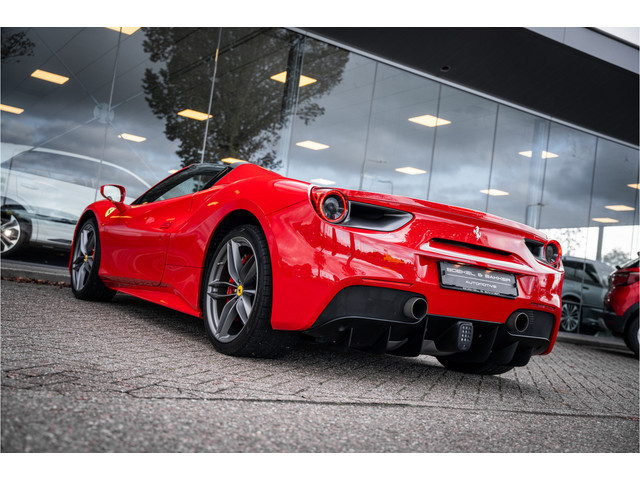 Ferrari 488
