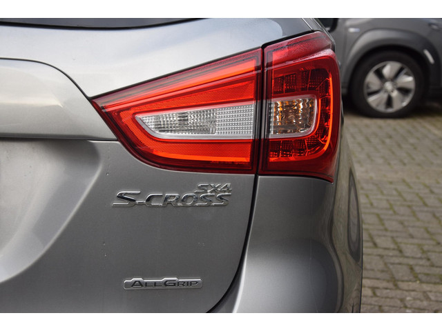 Suzuki S-Cross