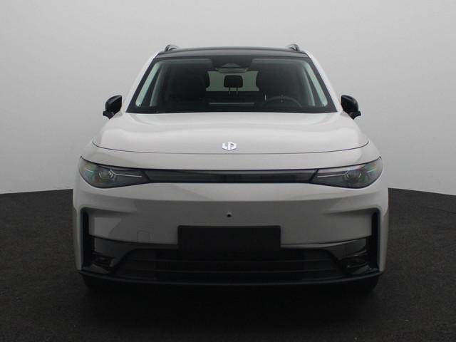 Leapmotor C10