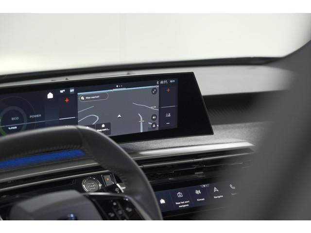 Peugeot E-3008
