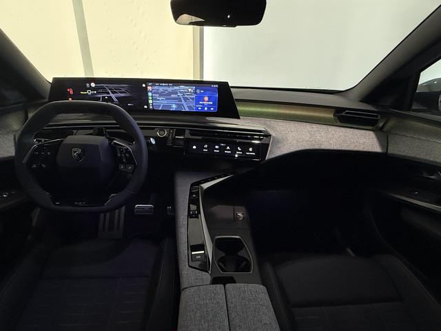 Peugeot E-3008