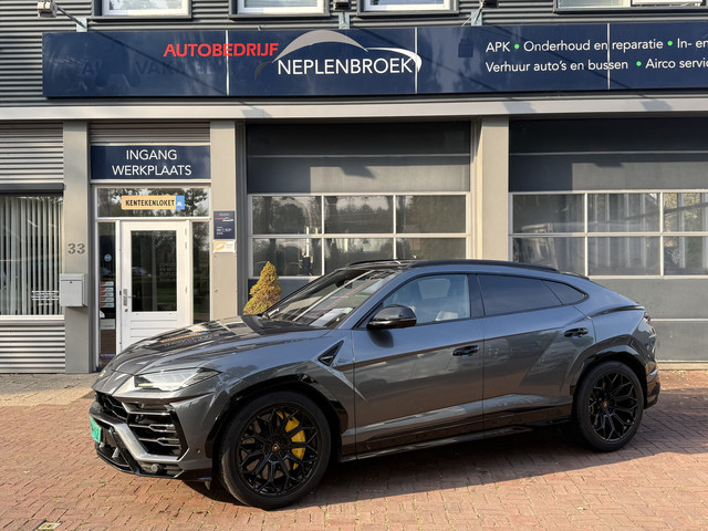 Lamborghini Urus