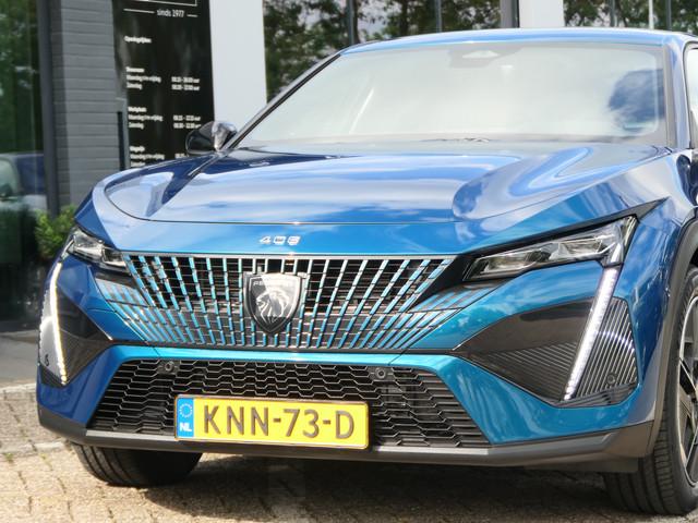 Peugeot 408