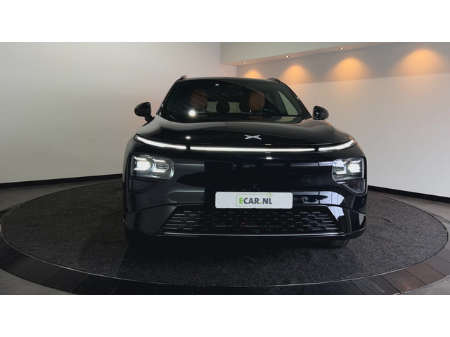 Xpeng G9
