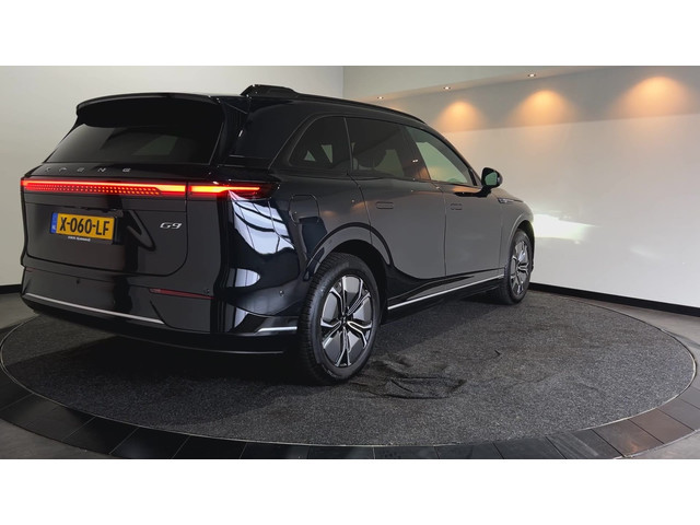 Xpeng G9