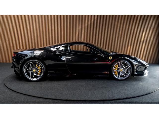 Ferrari F8 Tributo