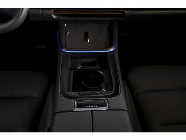 Lynk & Co 08