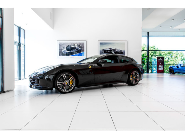 Ferrari GTC4Lusso