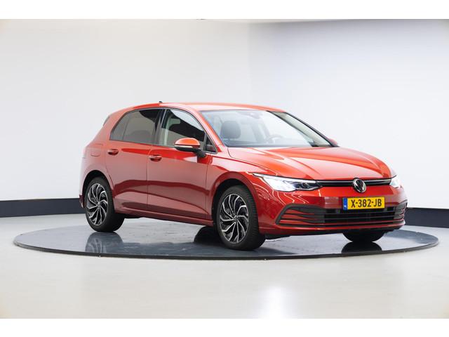 Volkswagen Golf 2023 Benzine
