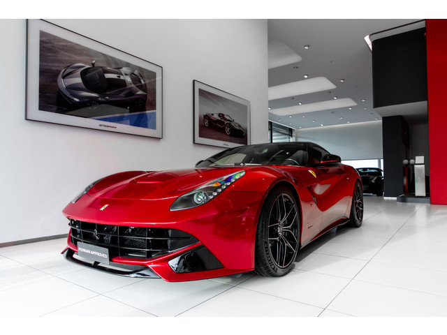 Ferrari F12