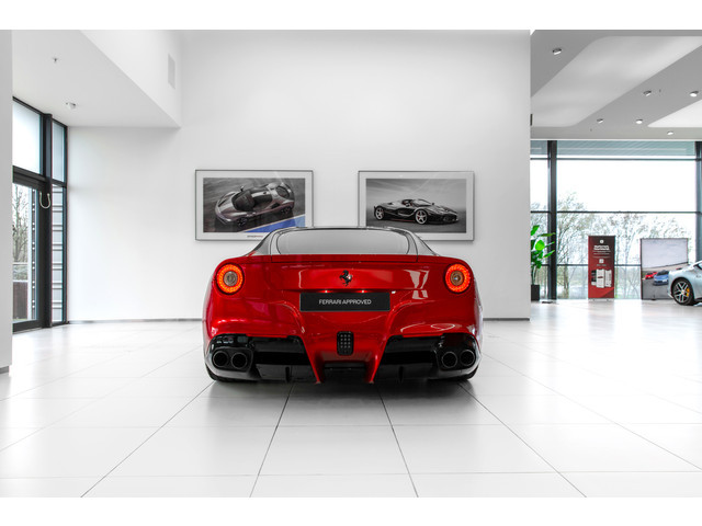 Ferrari F12