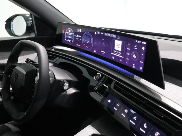 Peugeot E-3008