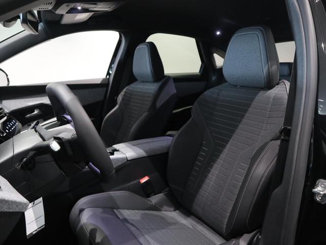 Peugeot E-3008