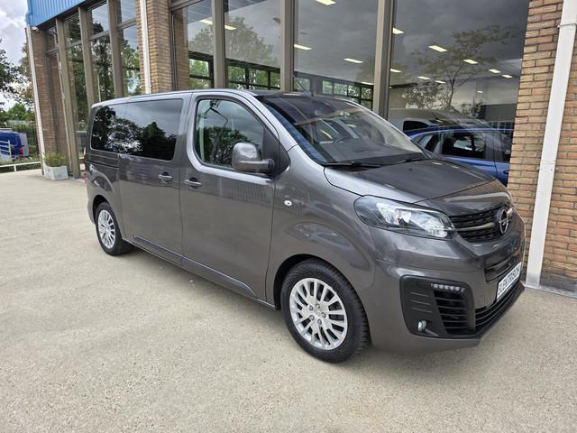 Peugeot e-Traveller