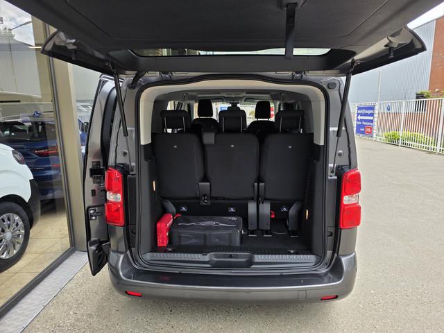 Peugeot e-Traveller
