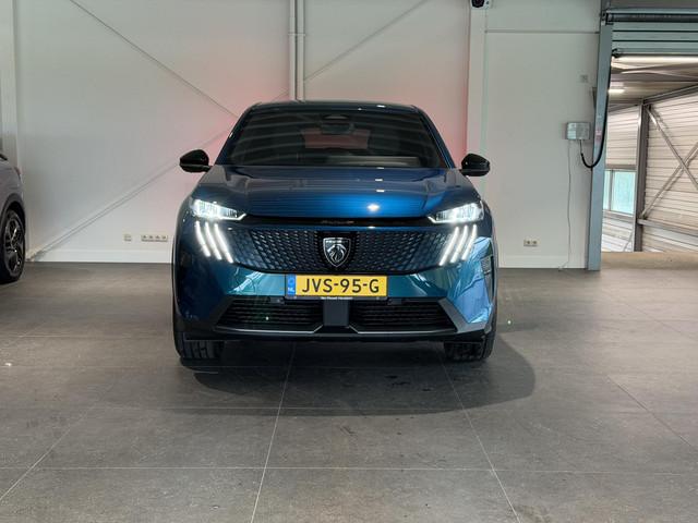 Peugeot E-3008