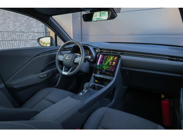Lexus LBX