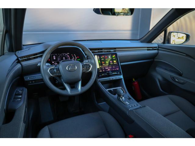 Lexus LBX