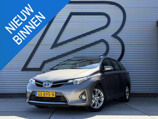 Toyota Auris 2014 Hybride
