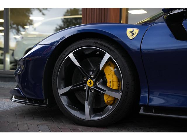 Ferrari SF90 Spider