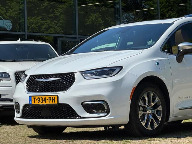 Chrysler Pacifica