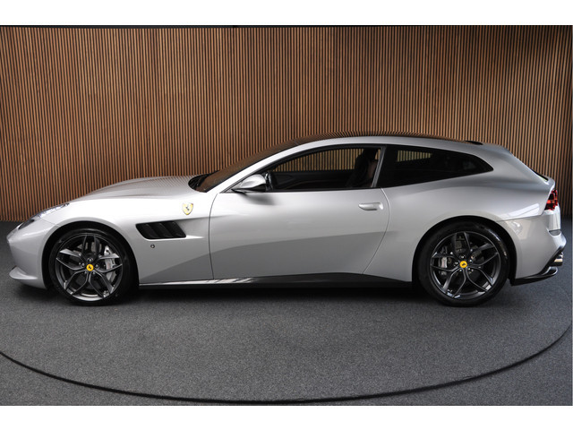 Ferrari GTC4Lusso
