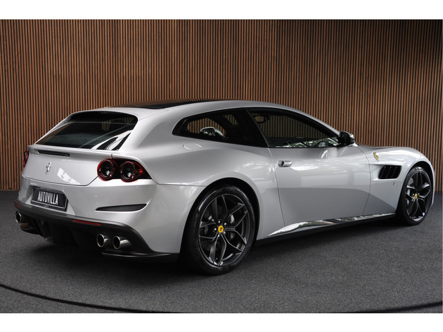 Ferrari GTC4Lusso