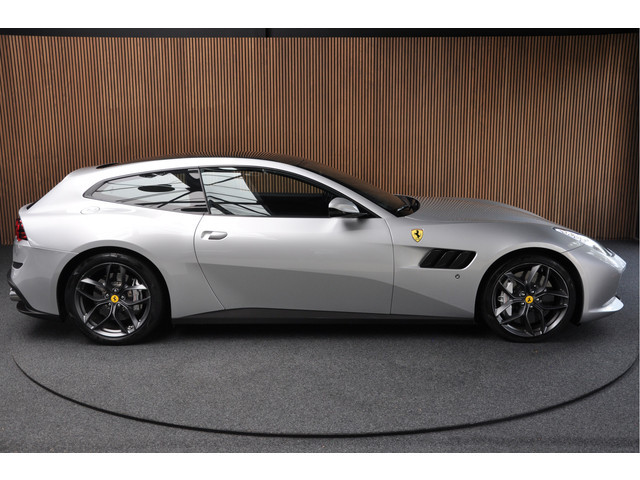 Ferrari GTC4Lusso