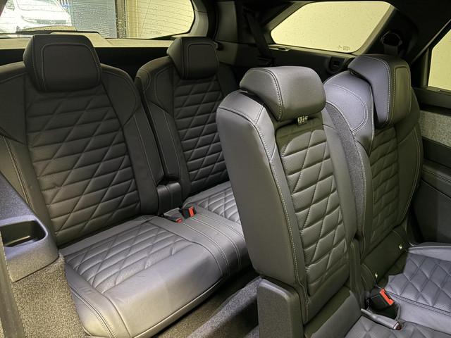 Peugeot E-5008