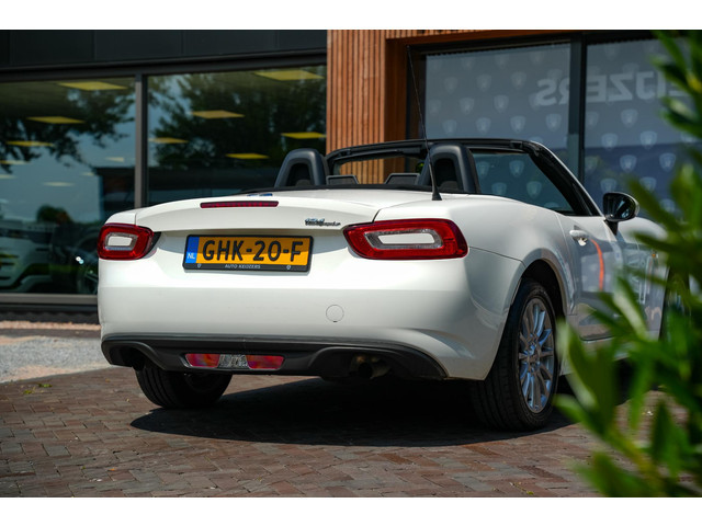 Fiat 124 Spider