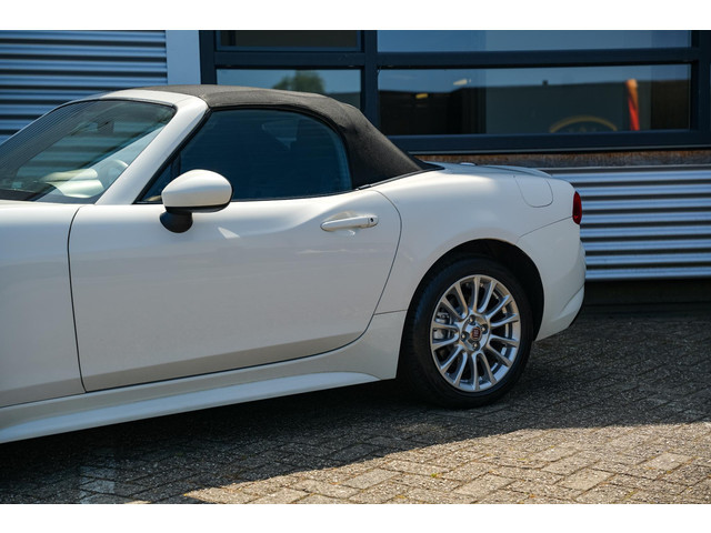 Fiat 124 Spider