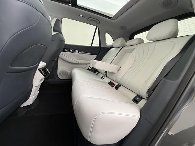 Geely E5
