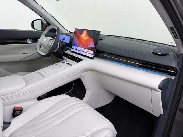 Geely E5