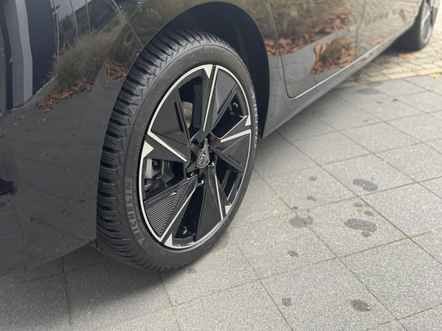 Peugeot E-308