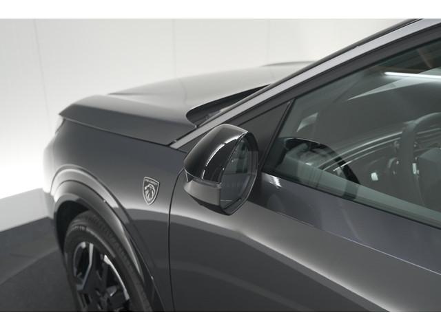 Peugeot E-3008