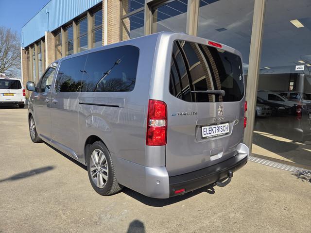 Peugeot e-Traveller