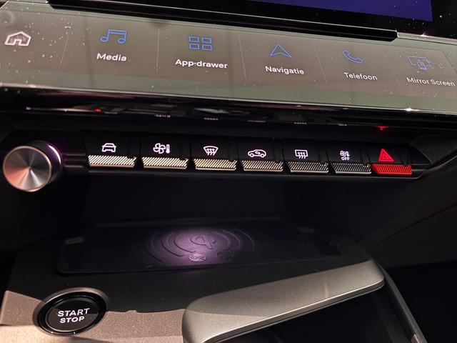 Peugeot E-308