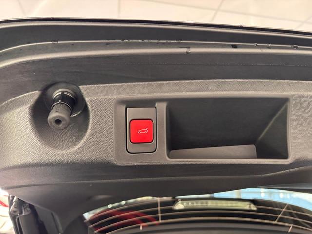 Peugeot E-308
