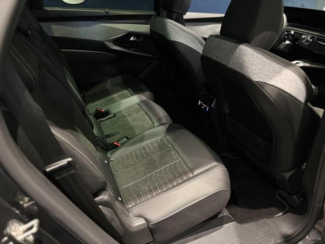 Peugeot E-5008