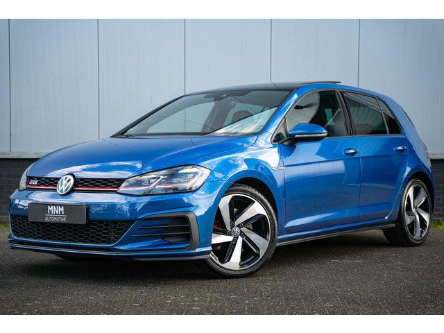 Volkswagen Golf 2017 Benzine