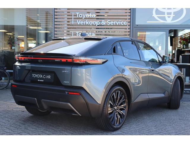 Toyota CHR +