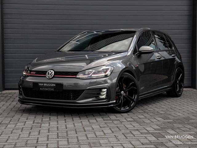 Volkswagen Golf 2017 Benzine
