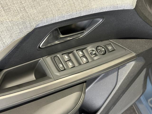 Peugeot E-5008