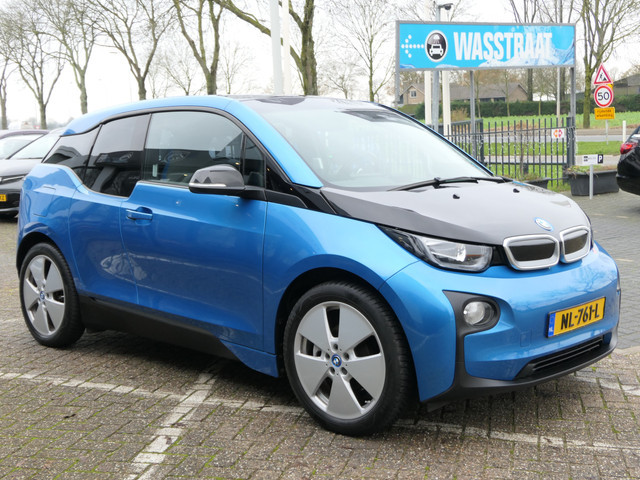BMW i3