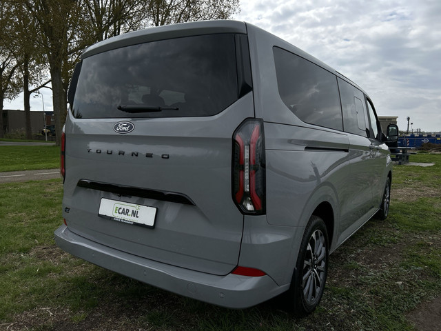 Ford Tourneo